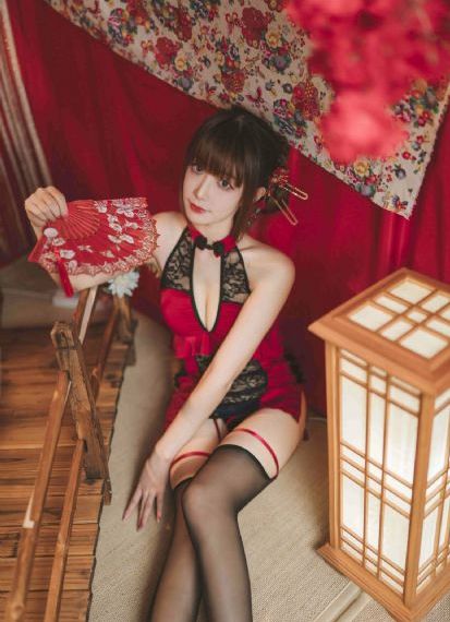 欧美单肩大包_迅雷手机免费观看