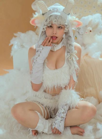 欧美渔网袜美女图片_DVD动漫免费观看