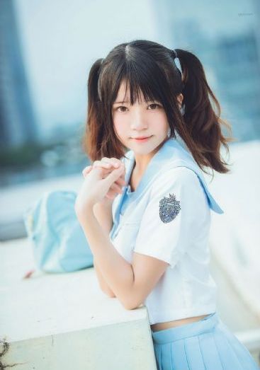 欧美风女装风衣_BD电影完整版在线观看