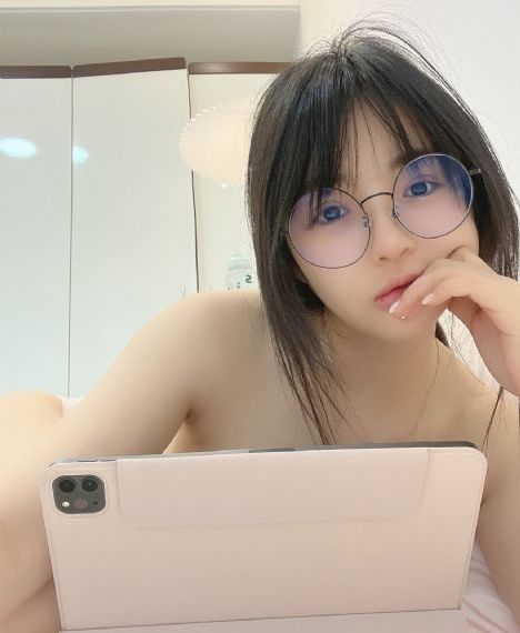 美女偷拍国产图片_免费国语在线观看